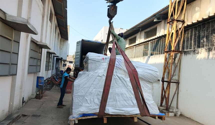 Unloading Heavy Material Using Crain in Ahmedabad